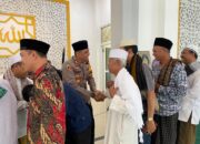 Mempolong Merenten, Cara Kapolres Lombok Utara Jaga kamtibmas Lewat Jumat Curhat bersama Tokoh agama