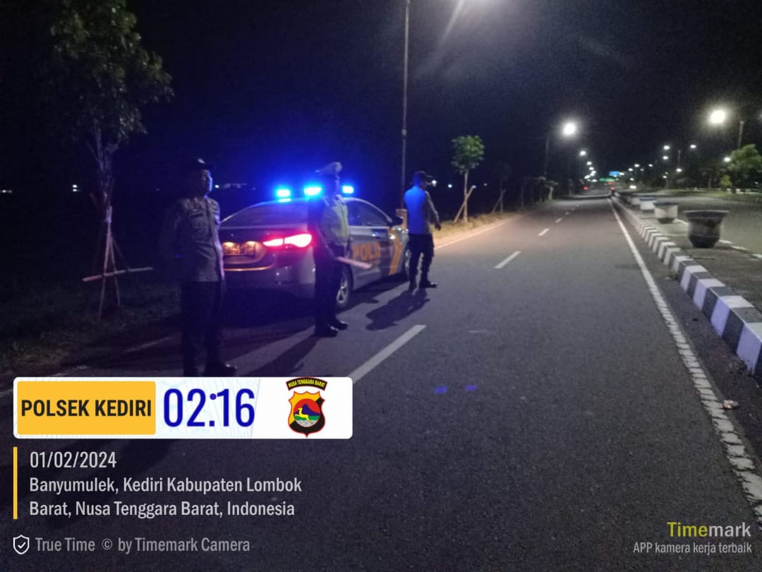 Polsek Kediri Gelar Patroli Blue Light untuk Menjaga Kamtibmas di Lombok Barat