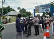 Wujud Peduli Sesama, Tiga Polsek Polresta Mataram Turun Bagikan Takjil Gratis Di Posyan Narmada