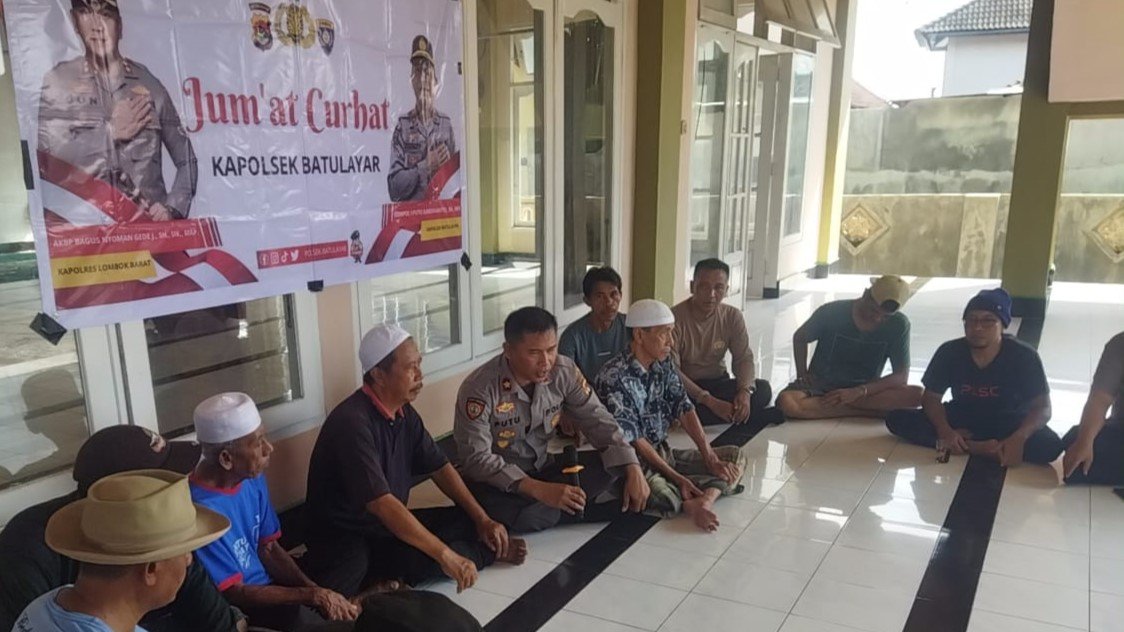 Jumat Curhat Polsek Batulayar Mempererat Silaturahmi