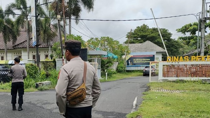 Patroli Rutin Polsek Gerung Ciptakan Rasa Aman Pasca Pemilu