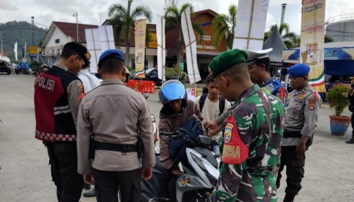 Antisipasi Mudik Lebaran 2024: TNI-POLRI dan Aggota Pos Pam Gelar Penjagaan Ketat di Pelabuhan Lembar!