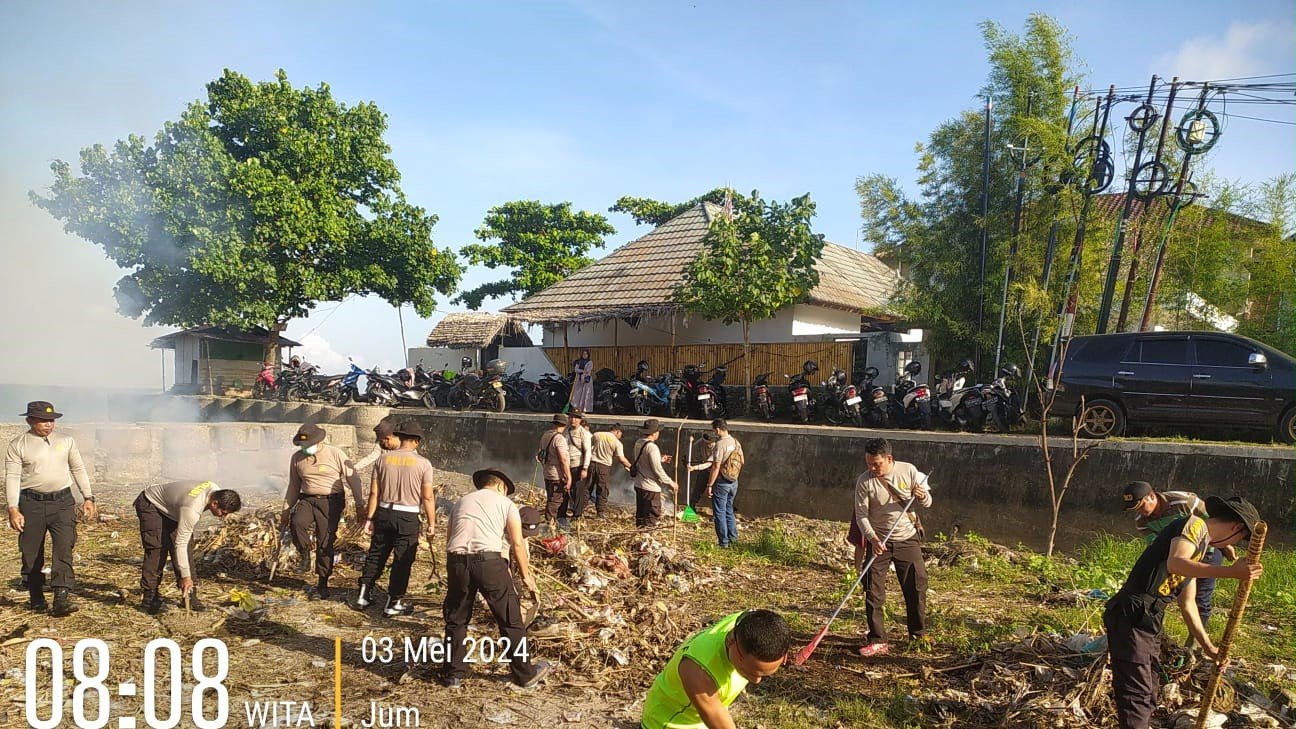 Polsek Batulayar Gelar Batulayar Bersih Bersinergi