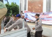 Bhakti Religi Hut Bhayangkara, Polres Loteng Sumbang 30 Sak Semen Untuk Masjid Di Desa Ketare