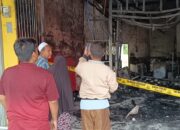 Kebakaran Melanda Ruko GKC Sayang-Sayang, Ayam Geprek, Eskrim, dan Burger Hangus Terbakar!
