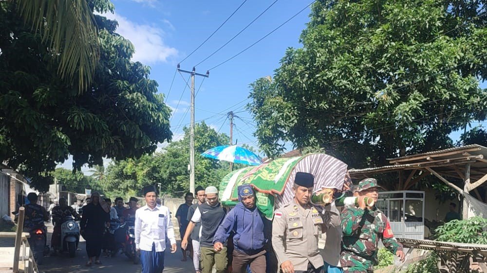 Kapolsek Sekotong Pimpin Sambang Duka