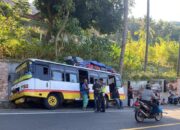 Mikrobus Gagal Menanjak di Senggigi, Sopir Selamat