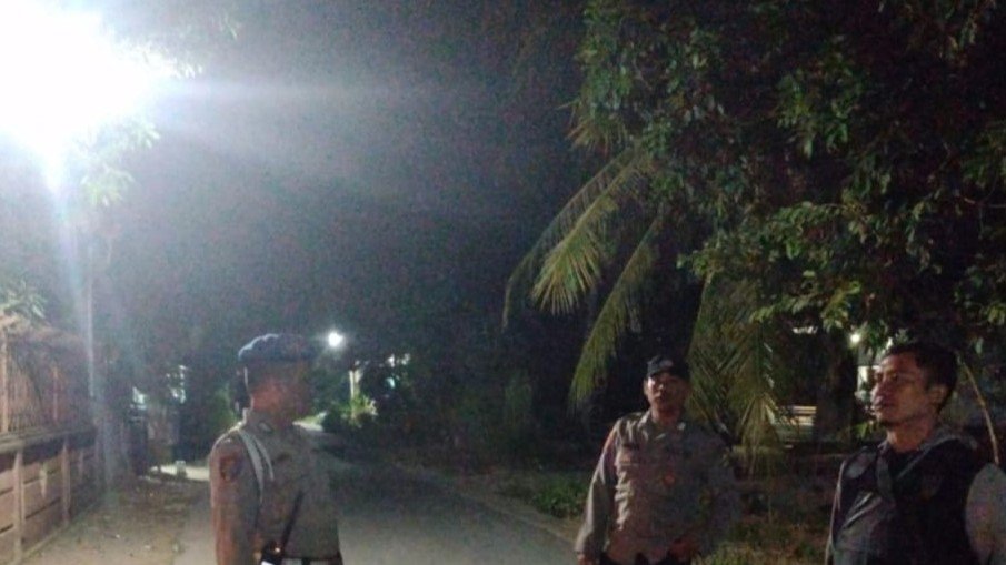 Patroli Intensif Polsek Lembar Jaga Keamanan Komplek Perumahan di Lombok Barat