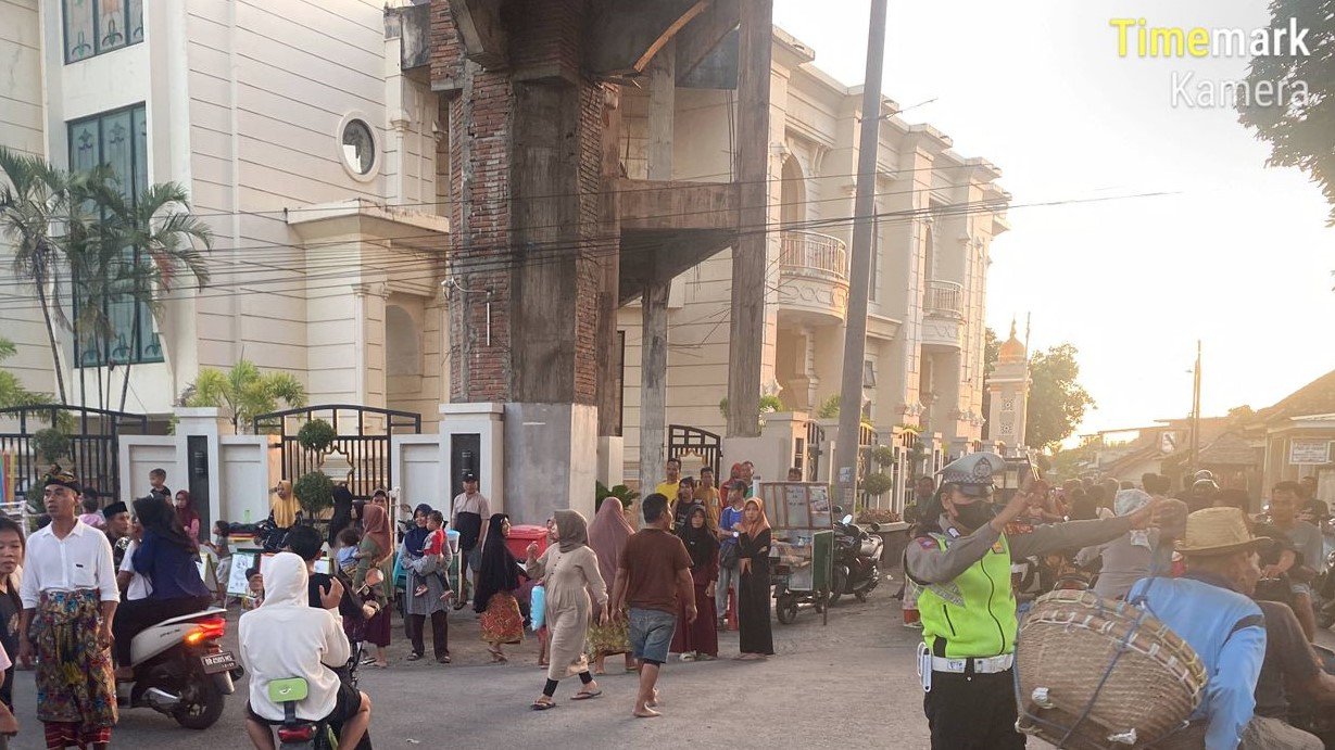 Polsek Kediri Jaga Kelancaran Tradisi Nyongkolan di Banyumulek Lombok Barat