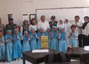 Polsek Kediri Kawal PIN Polio di Desa Gelogor, Lombok Barat