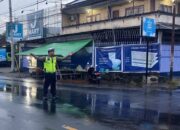 Giat Rawan Sore Polsek Batulayar Jaga Kamseltibcarlantas di Senggigi