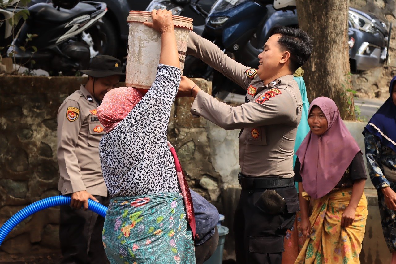 Kapolres Lombok Barat AKBP I Komang Sarjana