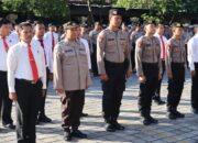 Wakapolresta Mataram Pimpin Pemberian Kepada 12 Personel Penghargaan Police Of The Month