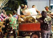 TNI-Polri Bersama Masyarakat Gotong Royong Bersihkan Lingkungan Pasca-Demonstrasi di Mataram