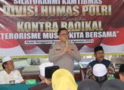 Tim Kontra Radikalisme Div Humas Polri Silaturrahmi Kamtibmas di Ponpes Islahuddiny Lombok Barat