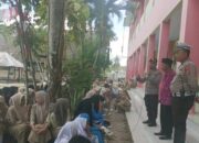 Polisi Ajak Siswa SMAN 1 Sekotong Jaga Pilkada Damai