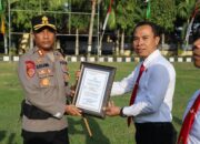Polres Lombok Barat Beri Penghargaan 34 Personel Berprestasi