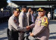 Kapolresta Mataram Berikan Penghargaan Police Of The Month Agustus 2024 Kepada Personelnya 
