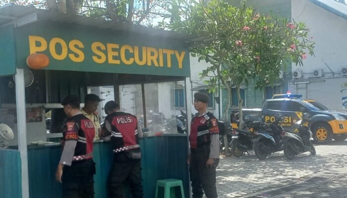 Patroli Polres Lombok Barat di Perusahaan Jembatan Baru, Cegah Gangguan Kamtibmas