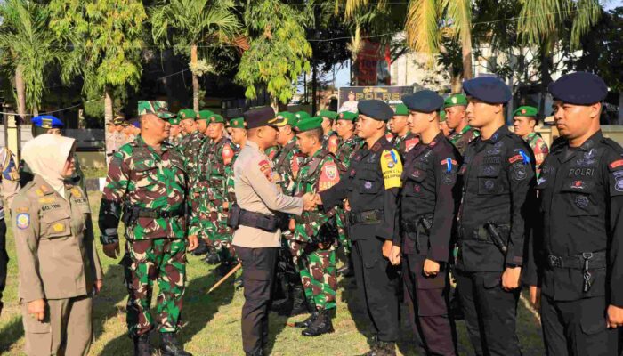 Kapolres Lombok Barat Pimpin Apel Gelar Pasukan Operasi Zebra Rinjani