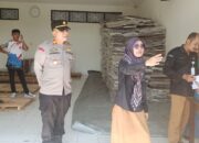 Polisi Perketat Kedatangan Logistik Pilkada Serentak 2024 Di Kota Mataram