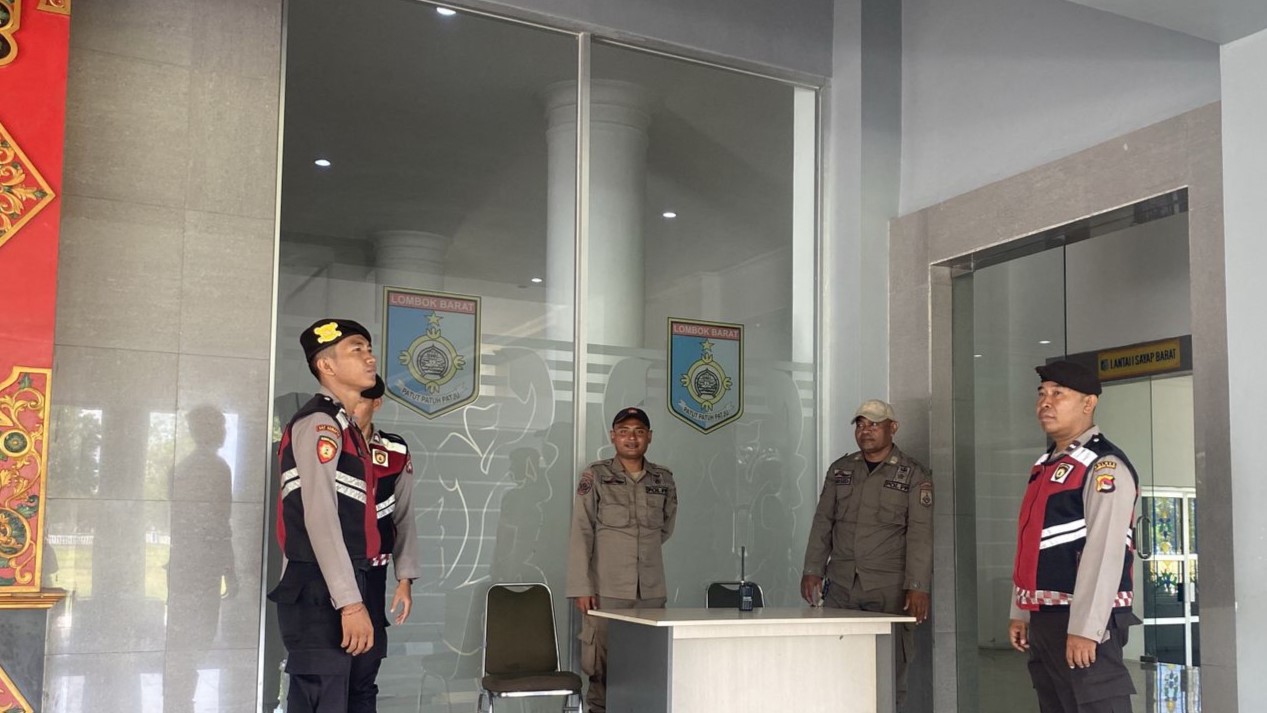 Patroli Pengamanan Polres Lombok Barat Pastikan Pilkada Aman dan Kondusif