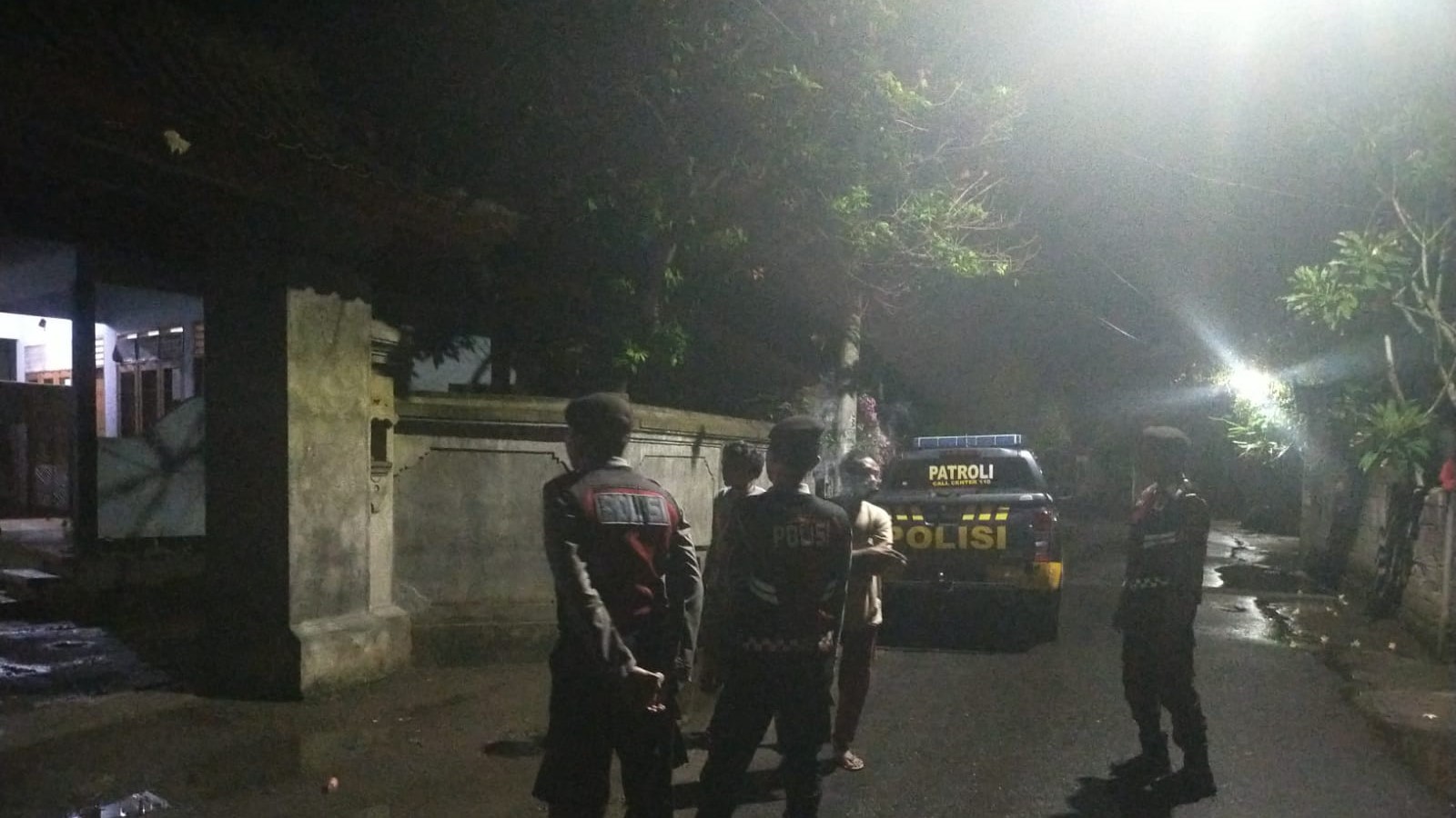 Patroli Dialogis Polres Lombok Barat Sosialisasikan KEMOS 110, Jamin Keamanan Warga