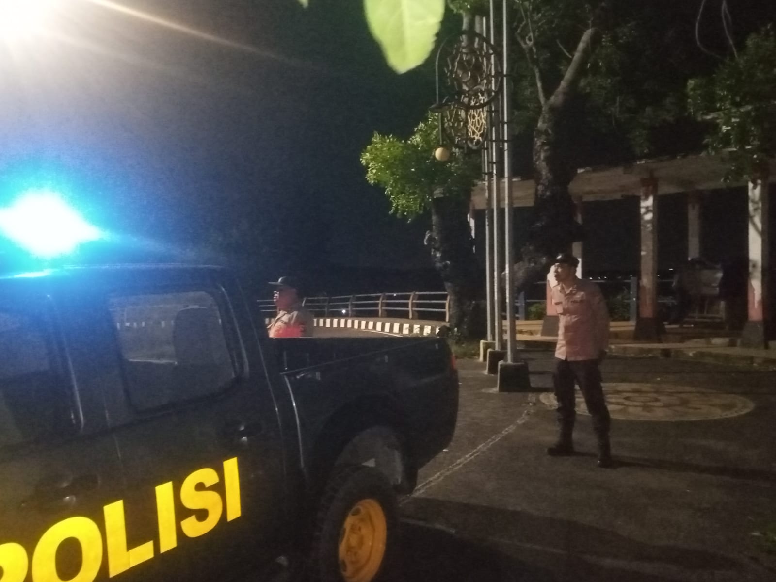 Interaksi Langsung Polisi dengan Warga, Kunci Keamanan di Batu Layar