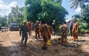 Respon Cepat! Pj Bupati Lombok Barat Tinjau Langsung Lokasi Banjir Sekotong