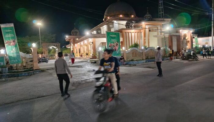 Ramadhan Aman: Polsek Lembar Kawal Sholat Tarawih