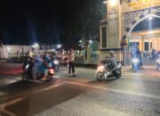 Tarawih Aman di Sekotong, Polisi Sigap Kawal Masjid