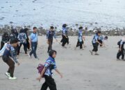 Babinpotdirga Lanud ZAM Gerakkan Aksi Bersih Pantai Lombok Timur Semarakkan HUT TNI AU