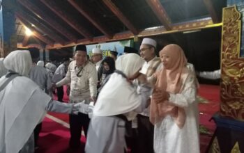 Lombok Barat Lepas 172 Calon Haji Kloter 11, Wabup Ingatkan Jaga Kesehatan dan Nama Baik Daerah