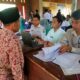 Jemput Bola Adminduk di Belongas Sekotong, Dukcapil Lombok Barat Kembali Layani Ratusan Warga di Tengah Hujan