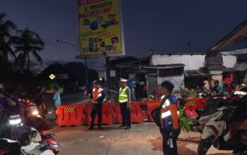 Operasi Gabungan di Kediri: Tertibkan Parkir Liar dan Pedagang di Bahu Jalan