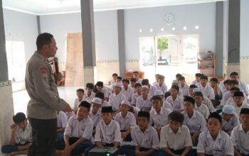 Kenakalan Remaja Jadi Fokus Sosialisasi Polres Lombok Barat di Aik Ampat