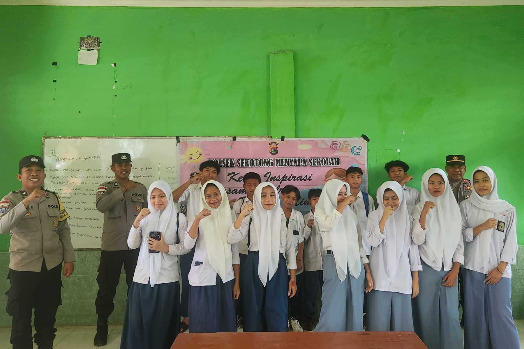 Polsek Sekotong Menyapa Sekolah: Cegah Narkoba dan Pernikahan Dini di MTs