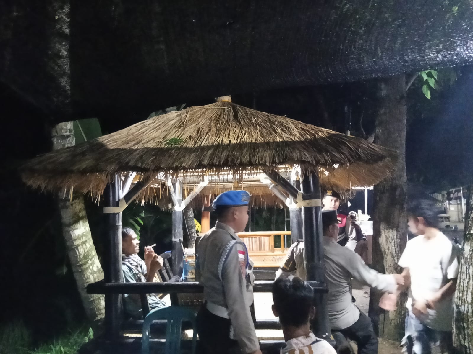 Cegah Curat, Curas, dan Curanmor, Polsek Sekotong Gencarkan Patroli