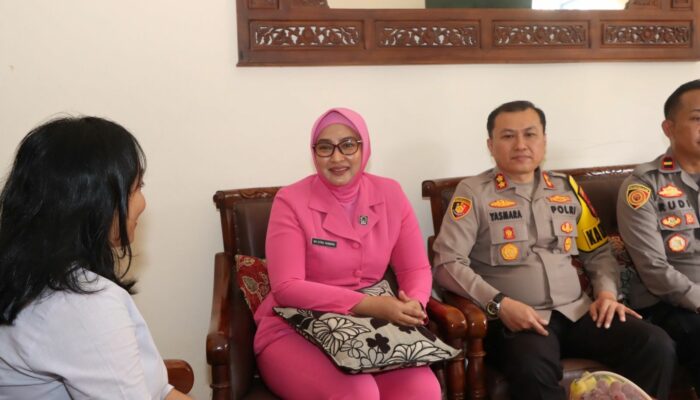 Silaturahmi Hari Bhayangkara, Polres Lombok Barat Sambangi Warakawuri Labuapi