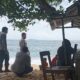 Polsek Taliwang Pastikan Kondusifnya Kamtibmas di Destinasi Wisata Pantai Kertasari