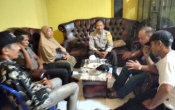 Bhabinkamtibmas Sumbawa Barat Jadi Penengah Sengketa Umroh, Sawah Jadi Jaminan!