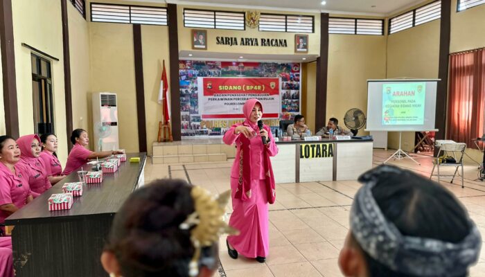 Mengungkap Rahasia Cupu Manik Astagina: Ny. Heny Agus Purwanta Cetak Bhayangkari Berkarakter Unggul