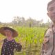 Program Ketahanan Pangan Diperkuat Lewat Kunjungan Polsek Lembar ke Petani
