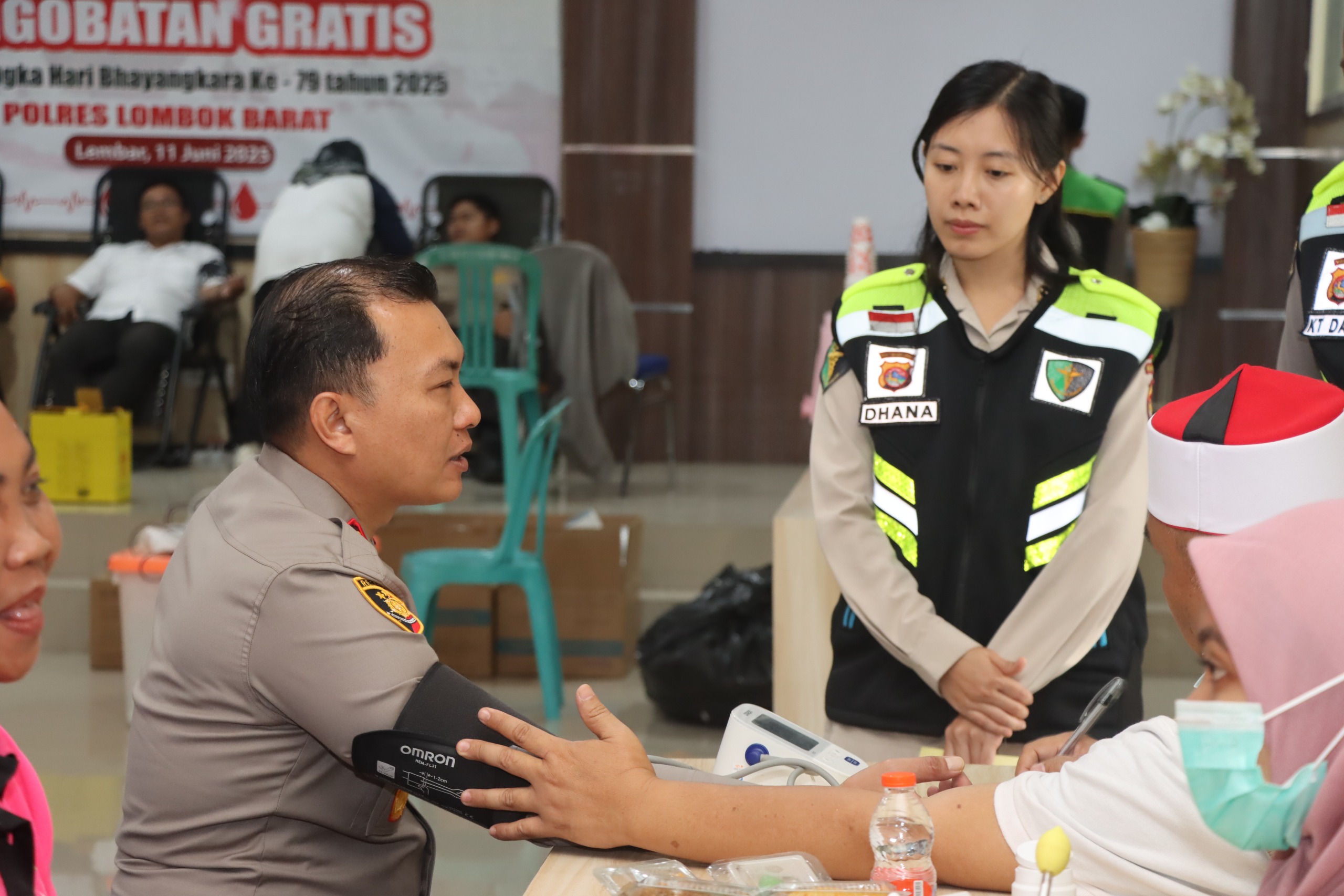 Sinergi Polri dan Warga Lombok Barat dalam Bhakti Kesehatan 2025