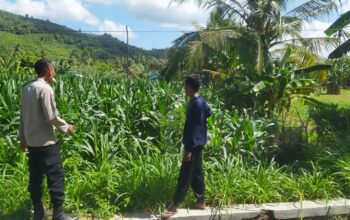 Polri Dampingi Petani di Desa Batu Putih
