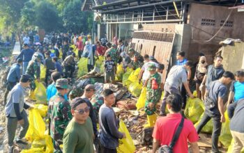 Sinergi TNI dan Pemkot Mataram Pulihkan Sungai Ancar