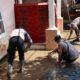Gerak Cepat Brimob NTB: Atasi Genangan Air Pasca-Banjir di Arya Banjar Getas