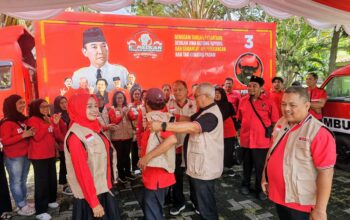 PDI Perjuangan Terus Salurkan Bantuan untuk Korban Banjir di Kota Mataram, Wujud Nyata Kepedulian dan Cinta pada Sesama
