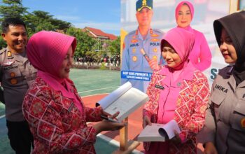 Budaya Baca di Tubuh Polri: Polres KLU Gagas Program Dua Lembar Sehari