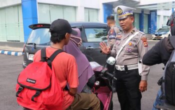 Operasi Patuh Rinjani 2025 Dimulai, Puluhan Pelanggar Terjaring di Depan Satpas Lembar